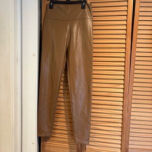 Spanx Womems Stylish Tan Faux Leather Pants size small Bodycon Layering